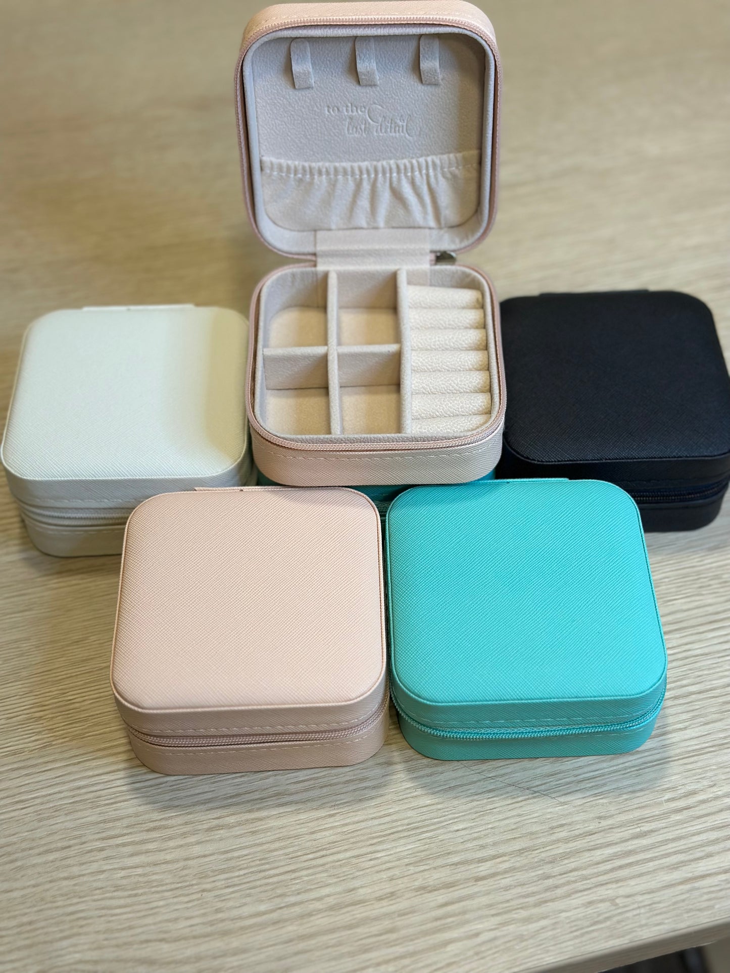 Jewelry box