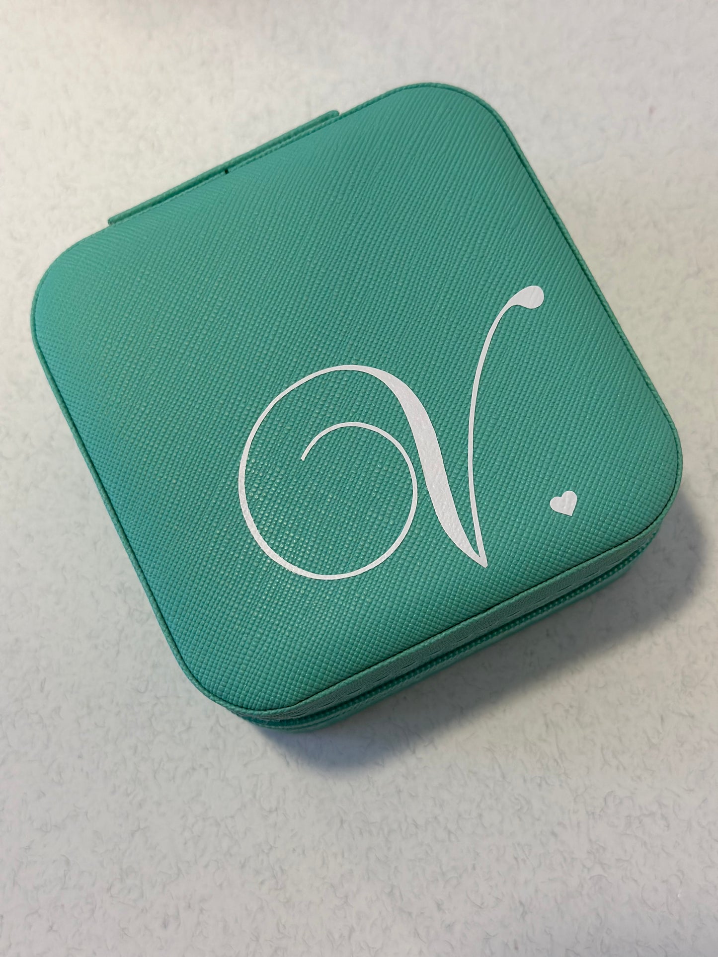 Jewelry box