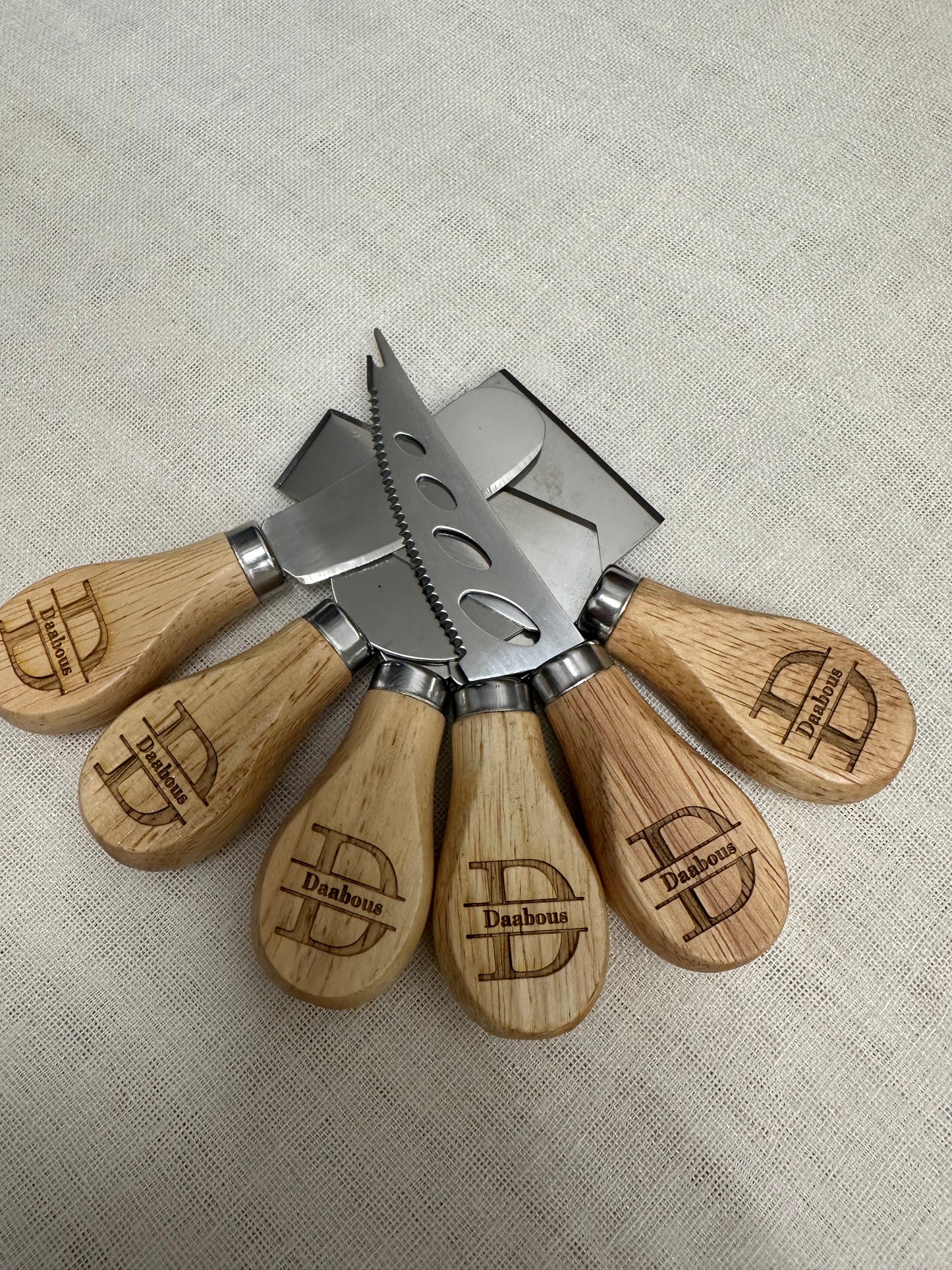 Cheese knives