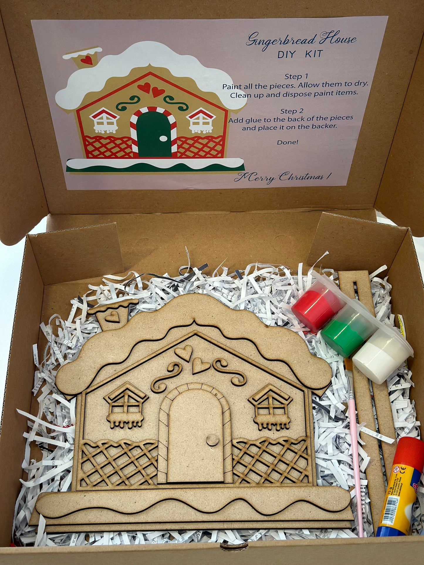Gingerbread house DIY kit