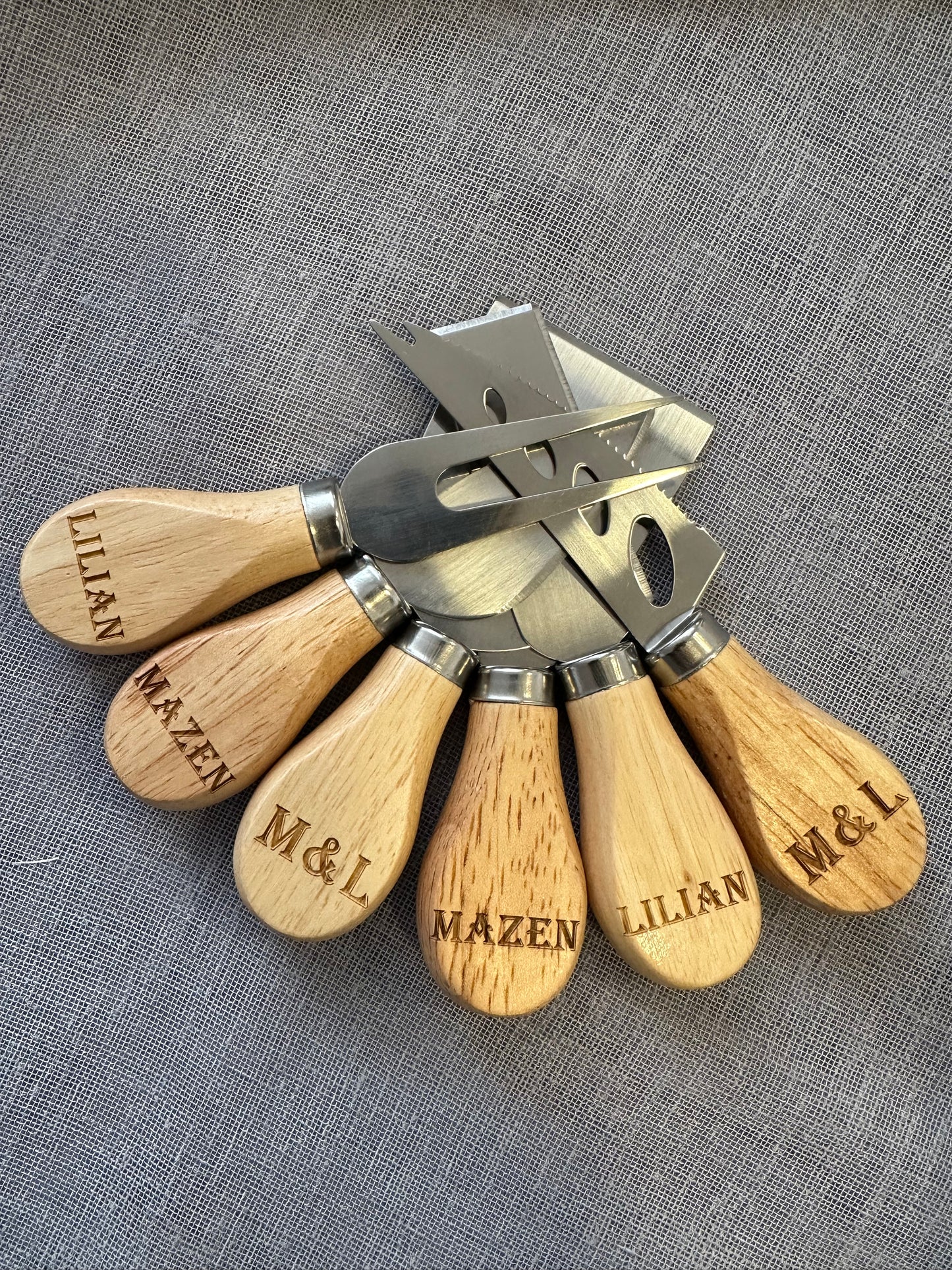 Cheese knives