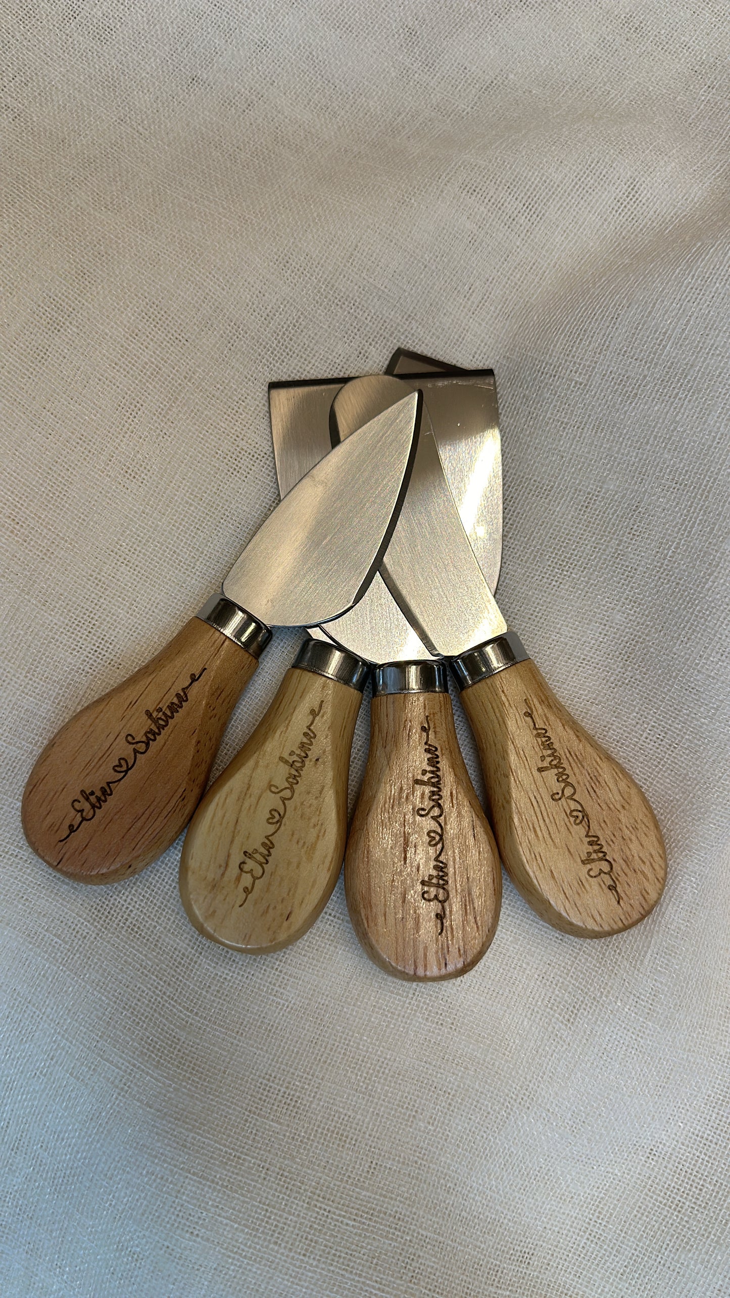 Cheese knives